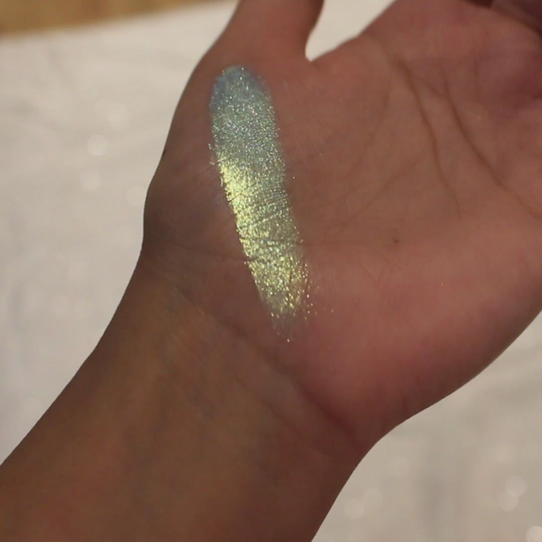 Fortune Teller Multchrome Eyeshadow